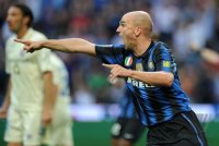 FUSSBALL SERIE A: JUBEL Esteban Cambiasso (Inter Mailand)