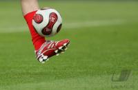 Fussball 2. Bundesliga SC Freiburg   Trainer Volker Finke