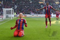 Fussball 1. Bundesliga Saison 14/15: JUBEL Arjen Robben (FC Bayern Muenchen)