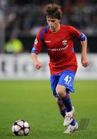 FUSSBALL CHAMPIONS LEAGUE:  ZSKA Moskau, SCHENNIKOV Einzelaktion