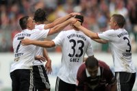 Fussball 1. Bundesliga, Saison 2011/2012:  JUBEL nach dem TOR , Franck Ribery , Mario Gomez, Bastian Schweinsteiger (v. li., FC Bayern Muenchen)