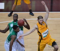 Basketball 1. Bundesliga 2012/2013:  Walter Tigers Tuebingen - TBB Trier