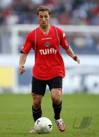 Fussball 1. Bundesliga, Hannover: CHERUNDOLO Einzelaktion