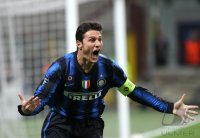 Fussball Champions League  Saison 2010/2011:  JUBEL Javier Zanetti (Inter)