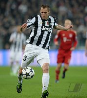 FUSSBALL INTERNATIONAL CHL VIERTELFINALE 12/13: Juventus Turin - FC Bayern Muenchen