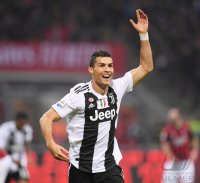 FUSSBALL SERIE A 2018/2019: AC Mailand - Juventus Turin