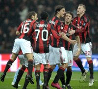 FUSSBALL SERIE A:  JUBEL Robinho, Zlatan Ibrahimovic, Mark Van Bommel, Ignazio Abate (v. li., AC Mailand)
