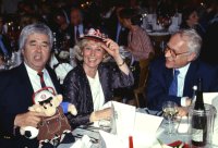 Fussball Fritz Scherer, Edmund Stoiber mit Ehefrau Karin auf der Meisterfeier