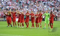 Fussball 1. Bundesliga, Saison 2011/2012:  FC Bayern Muenchen Jubel nach dem Sieg
