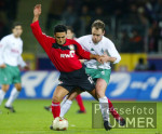 Fussball 1. Bundesliga: Leverkusen - Bremen, Zweikampf
