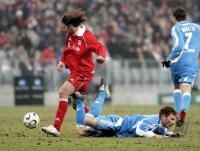 Fussball 1. Bundesliga: Bayern-Leverkusen, Zweikampf