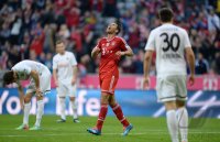 Fussball  1. Bundesliga  13/14: JUBEL Claudio Pizarro (FC Bayern Muenchen)