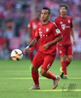 Fussball 1. Bundesliga Saison 15/16: FC Bayern Muenchen - FC Augsburg