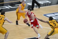 Basketball 1. Bundesliga 2012/2013:  Walter Tigers Tuebingen - Brose Baskets Bamberg