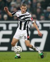 Fussball 1. Bundesliga: Moenchengladbach, KLUGE Einzelaktion