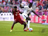 Fussball 1. Bundesliga Saison 21/22: FC Bayern Muenchen -  TSG 1899 Hoffenheim