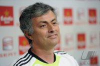 FUSSBALL International  COPA DEL REY  10/11:  Trainer Jose Mourinho (Real Madrid)