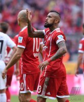 Fussball 1. Bundesliga Saison 16/17: FC Bayern Muenchen - SC Freiburg