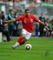 FUSSBALL INTERNATIONAL: Aaron LENNON (England)