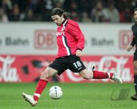 Fussball 1. Bundesliga: Frankfurt, AMANATIDIS Einzelaktion am Ball