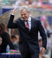 FUSSBALL Gold Cup 2009 Finale:  USA - Mexiko;  MEX Trainer Aguirre