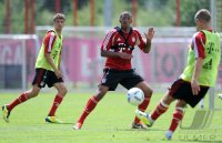 Fussball 1. Bundesliga: Jerome Boateng gegen Thomas Mueller (v. re., FC Bayern Muenchen)