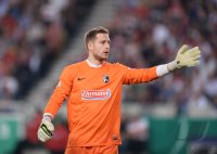 FUSSBALL DFB POKAL  Saison 2012/2013:  Torwart Oliver Baumann (SC Freiburg)