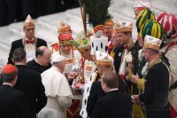 Rom Generalaudienz; Die koelsche Abordnung um das Koelner Dreigestirn mit Papst Franziskus I.