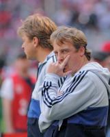FUSSBALL 1. BUNDESLIGA:  FC Schalke Trainer Mulder und Bueskens