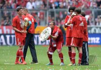 Fussball 1. Bundesliga  Saison  2012/2013:  Xherdan Shaqiri (FC Bayern Muenchen) mit Schale