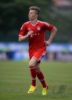 FUSSBALL 1. Bundesliga 13/14: Mitchell Weiser (FC Bayern Muenchen)