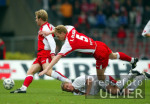 Fussball 2. Bundesliga: Koeln - Reutlingen, Zweikampf