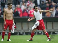 Fussball FC Bayern-Hannover 96; Salihamidzic-Guerrero im Gespraech