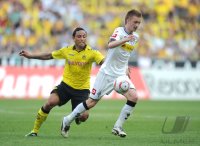 Fussball 1. Bundesliga: Antonio da Silva (li, Borussia Dortmund)  gegen Marco Reus (re, Borussia Moenchengladbach)