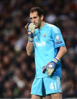 FUSSBALL INTERNATIONAL CHL ACHTELFINALE 12/13:  Torwart Diego Lopez (Real Madrid)