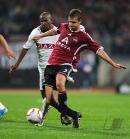 Fussball 1. Bundesliga :  Cacau (li, VfB Stuttgart) gegen Per Nilsson (re, 1 FC Nuernberg)