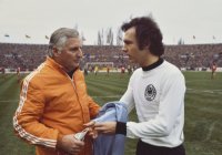 Fussball Deutschland-Bulgarien: Derwall, Beckenbauer