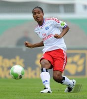 FUSSBALL, DFB Pokal 1. Hauptrunde: Hamburger SV, MANCIENNE am Ball