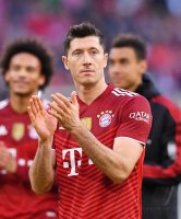 Fussball 1. Bundesliga Saison 21/22: FC Bayern Muenchen -  TSG 1899 Hoffenheim