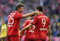 Fussball 1. Bundesliga Saison 15/16: FC Bayern Muenchen - Borussia Dortmund