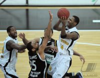 Basketball 1. Bundesliga  11/12:  Walter Tigers Tuebingen - ENBW Ludwigsburg