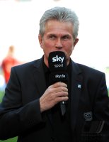 Fussball 1. Bundesliga : Trainer Jupp Heynckes (Bayer 04 Leverkusen)