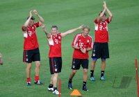 Fussball 1. Bundesliga Saison   2011/2012 : Torwart Hans Joerg Butt , Bastian Schweinsteiger , Anatoliy Tymoshchuk, Holger Badstuber (v. li., FC Bayern Muenchen)