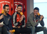 Offizielle Uebergabe der Gigaset ME Smartphones an den FC Bayern Muenchen