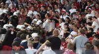 Fussball CHL 15/16 Gruppenphase: Schlagstockeinsatz gegen FC Bayern Muenchen  Fans