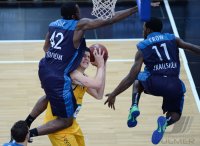 Basketball 1. Bundesliga 14/15 Hauptrunde: Walter Tigers Tuebingen - Crailsheim Merlins