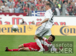 Fussball 1. Bundesliga: Hannover - Bayern, Zweikampf
