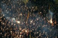 Fussball 1. Bundesliga: BVB Fans mit Wunderkerzen