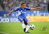 FUSSBALL 1. BUNDESLIGA: Schalke, RAFINHA Einzelaktion