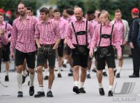 Fussball 1. Bundesliga 14/15: Torwart Pep Reina (FC Bayern Muenchen) und Sebastian Rode (FC Bayern Muenchen)